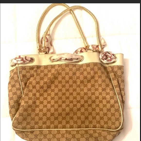 Authentic Gucci Bag. Beautiful! - Picture 2 of 15